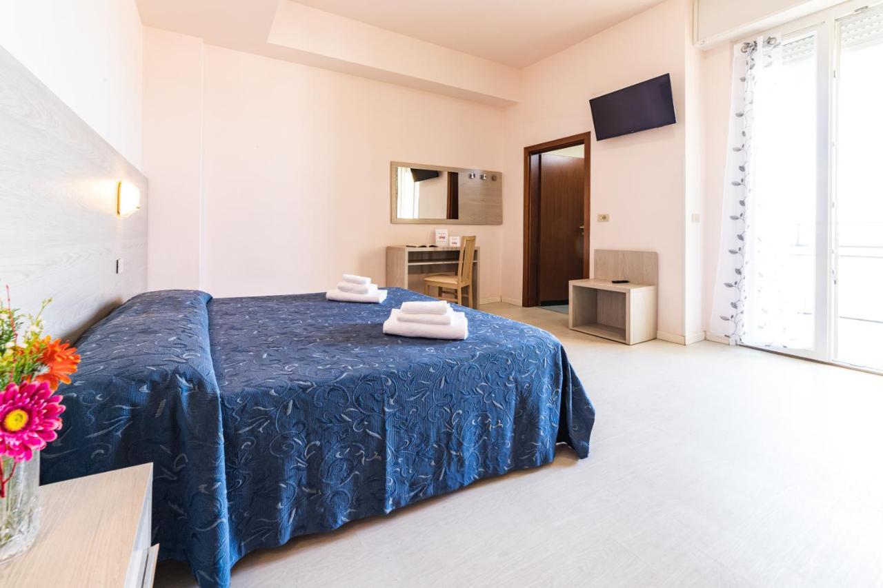 Hotel Royal Cattolica Ngoại thất bức ảnh