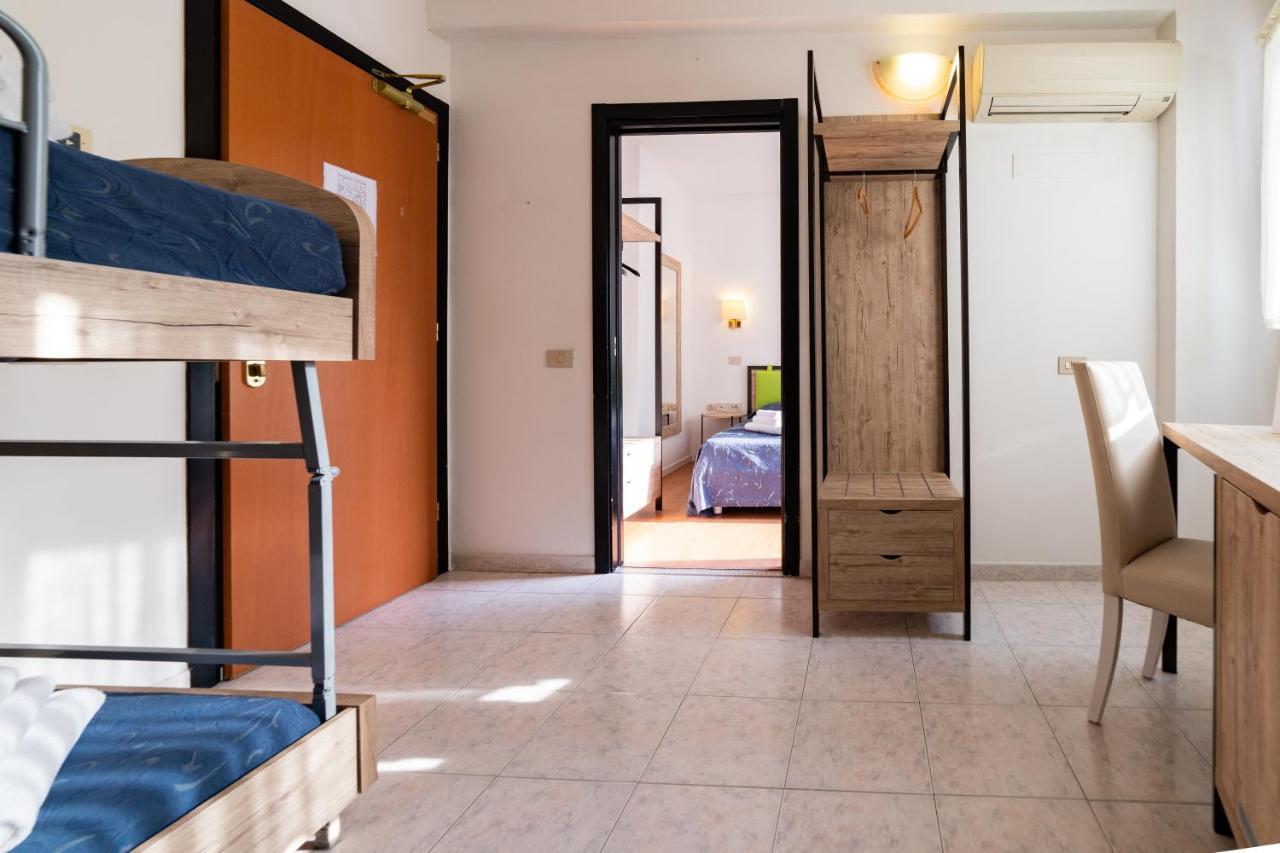 Hotel Royal Cattolica Ngoại thất bức ảnh