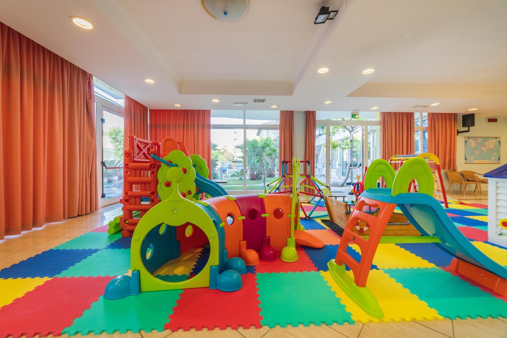 Hotel Royal Cattolica Ngoại thất bức ảnh