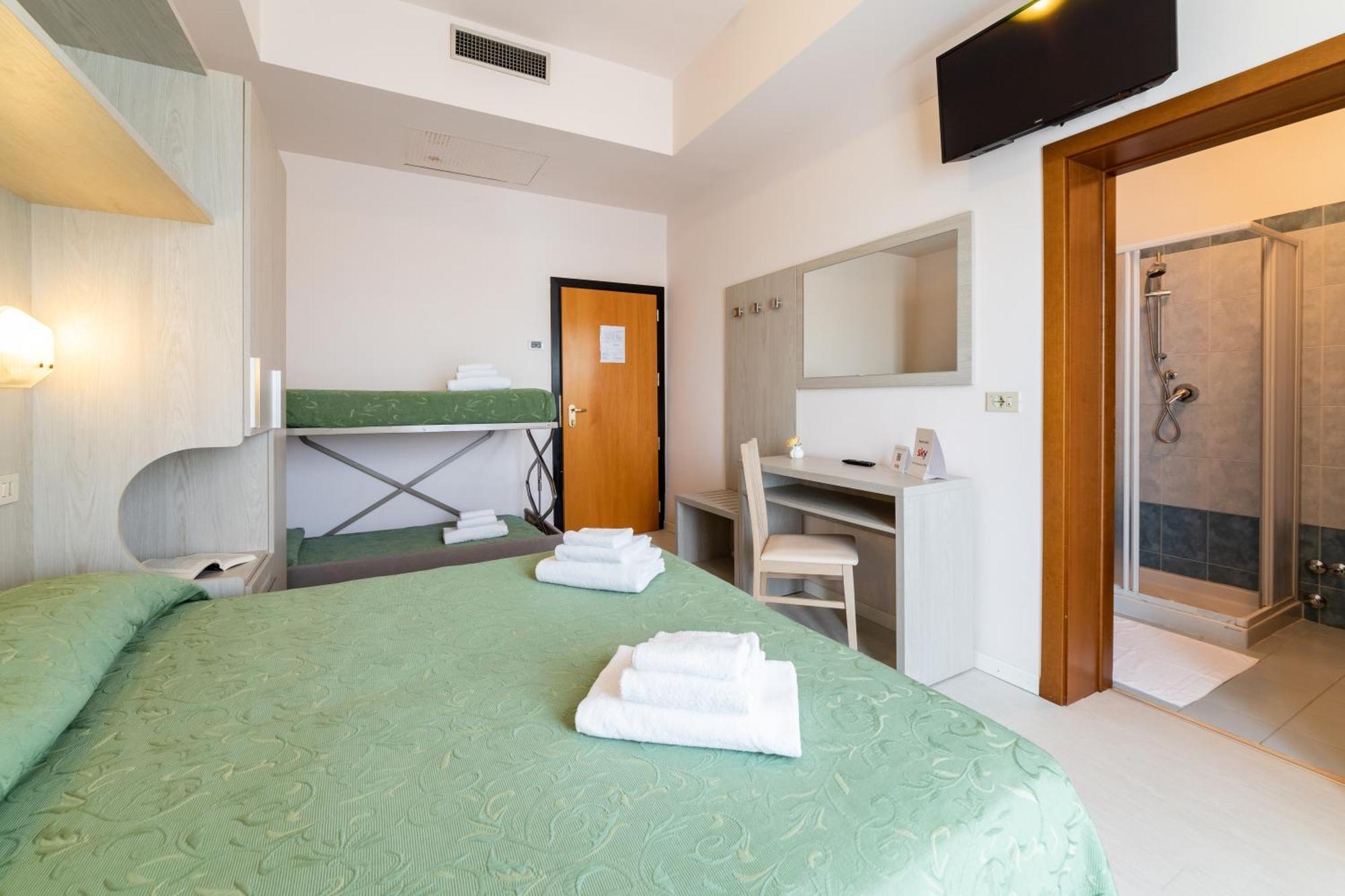 Hotel Royal Cattolica Ngoại thất bức ảnh