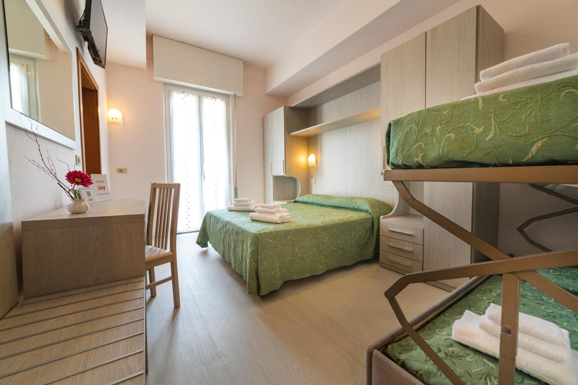 Hotel Royal Cattolica Ngoại thất bức ảnh