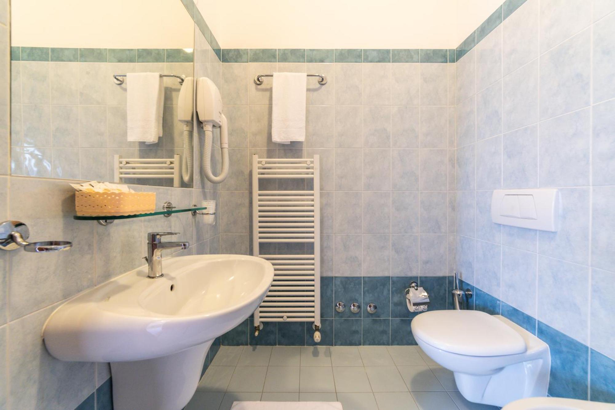 Hotel Royal Cattolica Ngoại thất bức ảnh