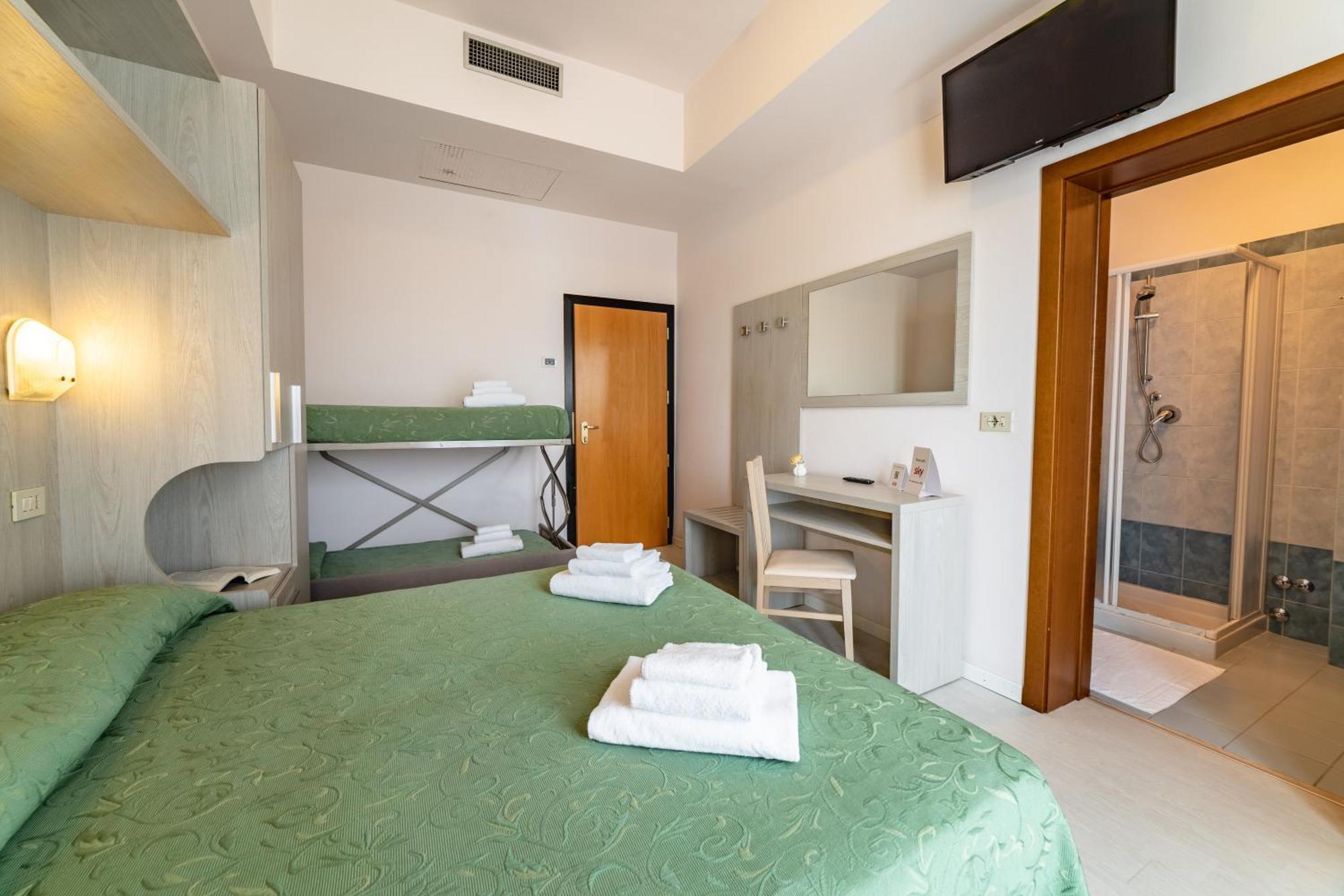 Hotel Royal Cattolica Ngoại thất bức ảnh